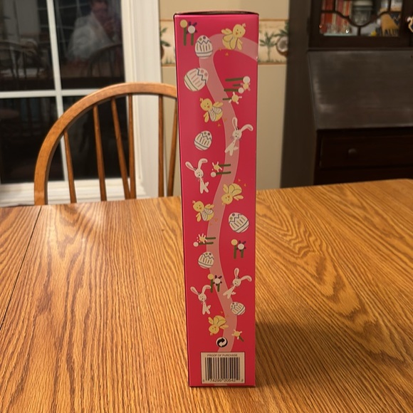 Easter Surprise Barbie 20542 Special Edition Mattel 1998 New in Box - Picture 6 of 8